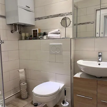 Apartamento Neuwertige Komfortwohnung In Schoenem Altbau Fuer Max. 3 Personen Wuppertal