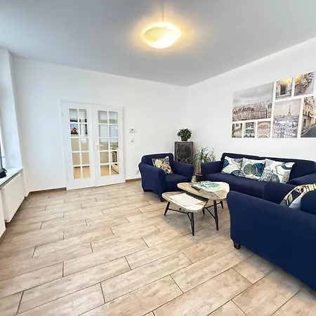 Neuwertige Komfortwohnung In Schoenem Altbau Fuer Max. 3 Personen Wuppertal