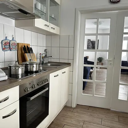 Neuwertige Komfortwohnung In Schoenem Altbau Fuer Max. 3 Personen